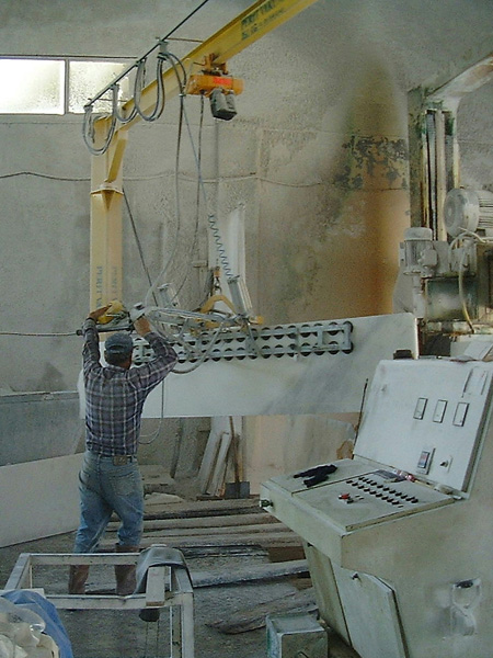 vakum-ile-mermer-strip-kaldırma
